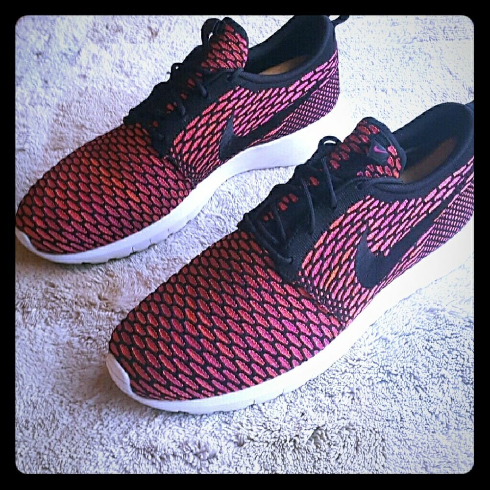 Nike Roshe Run 1 Flyknit